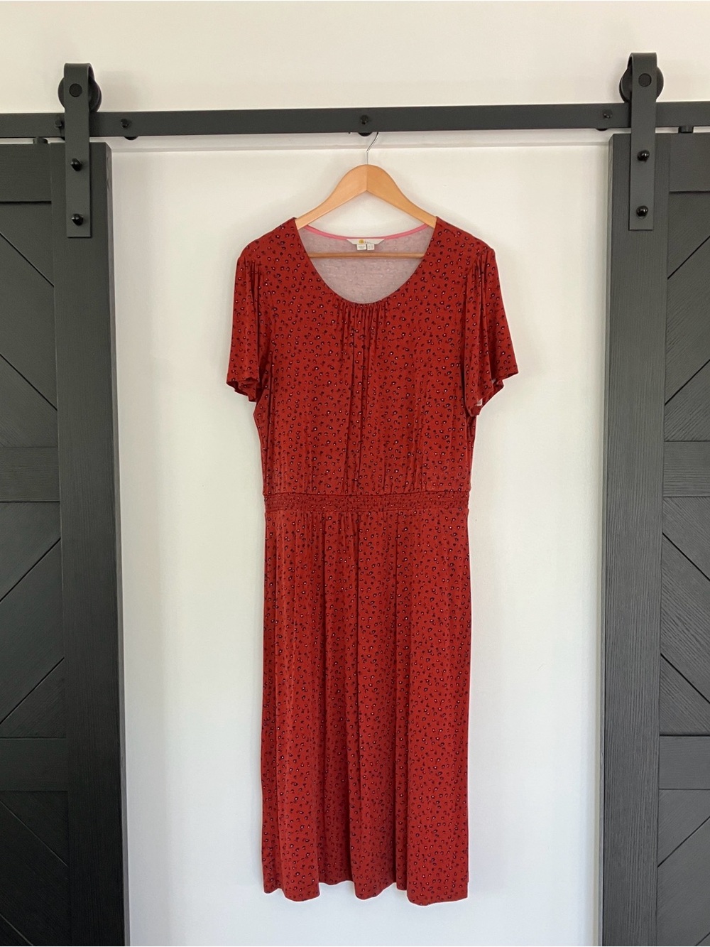 Boden Rust Red Short Sleeve Midi Dress